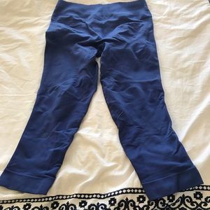 Cute blue lululemon workout 3/4 length pants